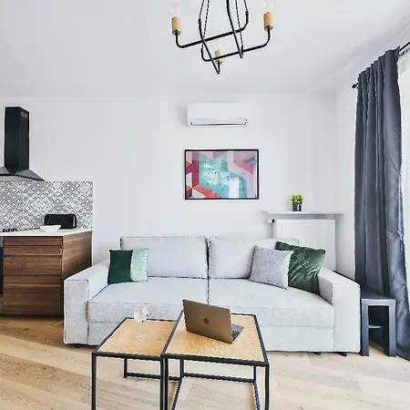 P&o Cybernetyki 9 Apartment *